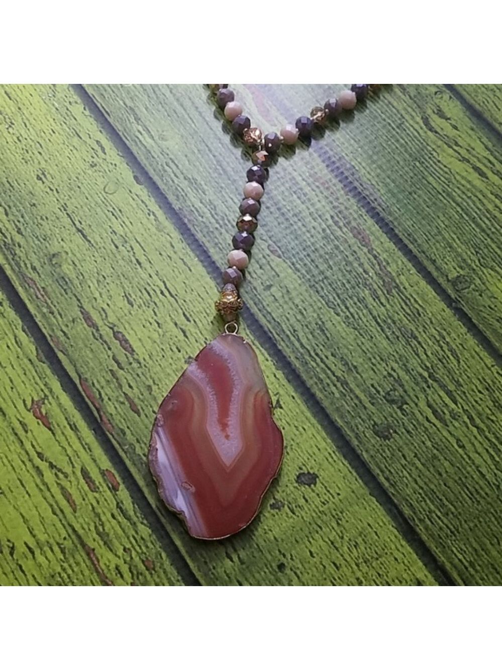 Stunning geode orange and white Agate necklace - Picture 5 of 7
